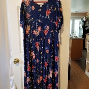 Plus size crinkle dress